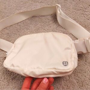 Lululemon White Fannypack Belt Bag
